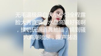 别人的女朋友，没开灯拍的。。。