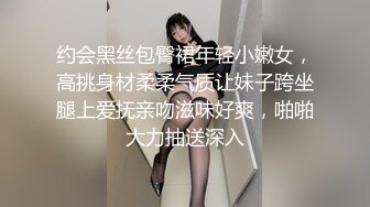 情趣夫妻，淫妻癖患者，喜欢绿帽喜欢和单男活动，淫荡自拍，被龙哥爆肏