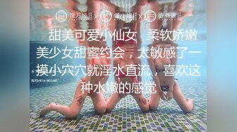 后入黑丝女友 终于拍到一次