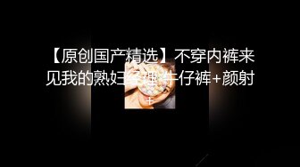   私密养生按摩馆女女按摩两人聊骚结果双双出水 痒得不行叫上男助手大黑牛直接搞尿床