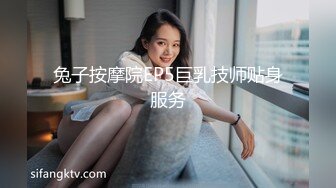 找了个勇猛单男，跟老婆双洞中出，好过瘾，干的不要不要了