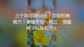 40岁女律师把自己插的死去活来，老熟女一刻不能停止，在家她就忍不住了