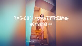 撸点极高【顶级3P名场面】身材爆好长腿美女 对战两个猛男，后入她翘翘的蜜臀 前后夹击 喜欢玩刺激的 轮流爆操爽的啊啊叫